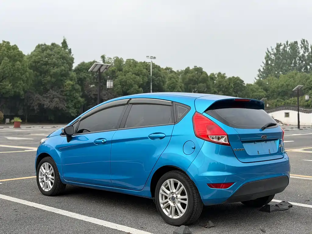 Fiesta Hatchback 1.5 L Auto Fashion