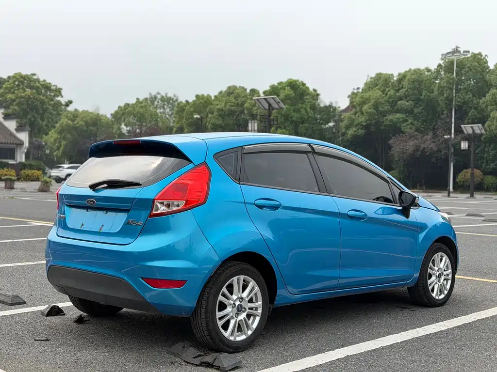 Fiesta Hatchback 1.5 L Auto Fashion