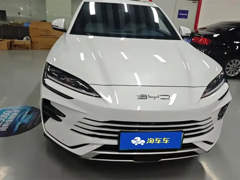 BYD Song PLUS NEV Glory DM-i 110 km Flagship