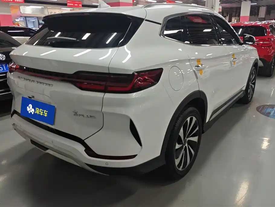 Song PLUS NEV Glory DM-i 110 km Flagship