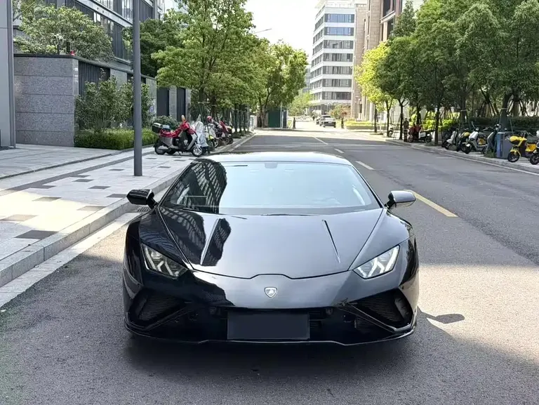 Lamborghini Huracán Huracán EVO RWD