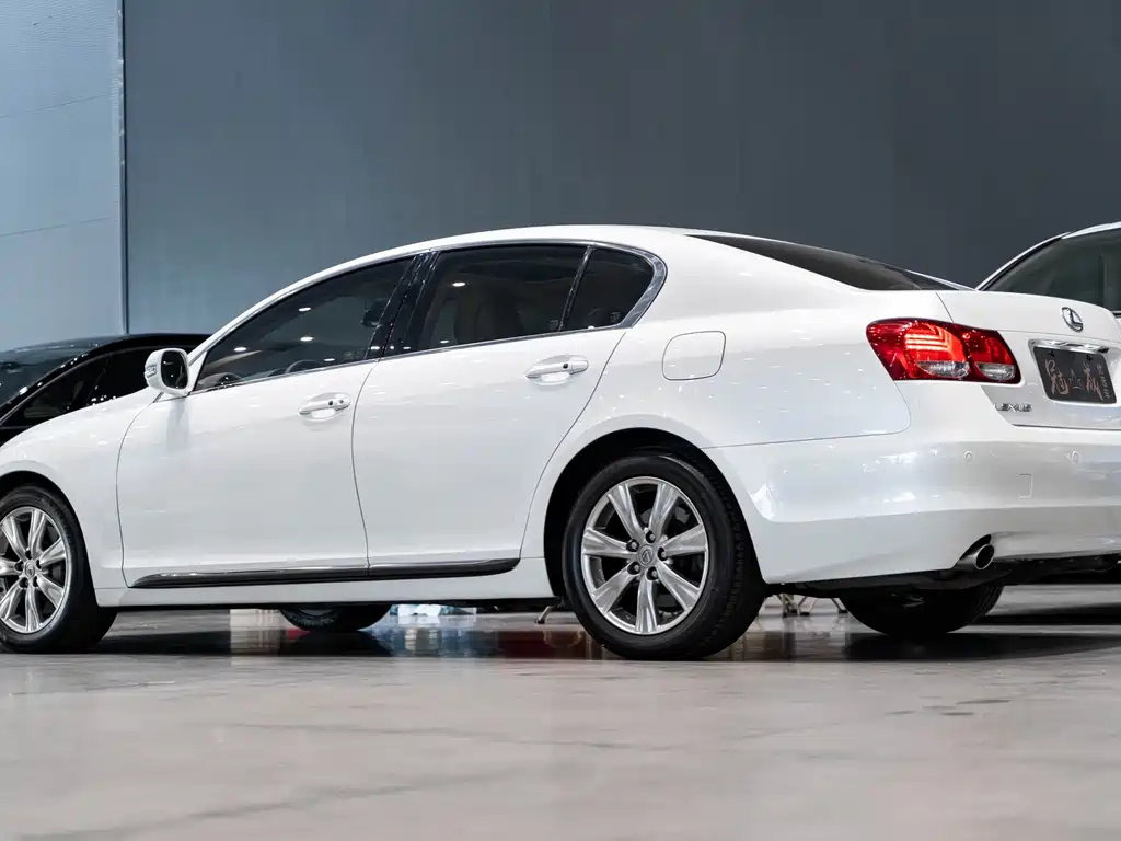 Lexus GS 300