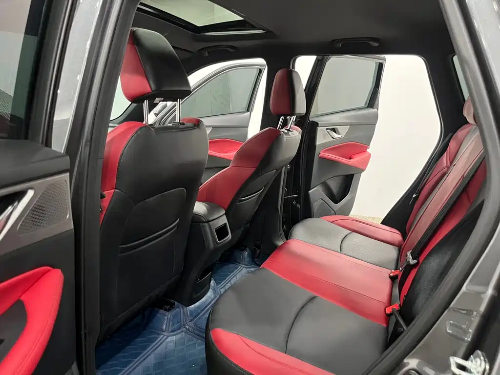 Changan CS35 PLUS Facelift Blue Whale NE 1.4 T DCT Luxury