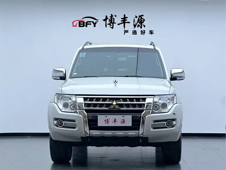 Mitsubishi Pajero (Import) 3.0 L Auto Standard