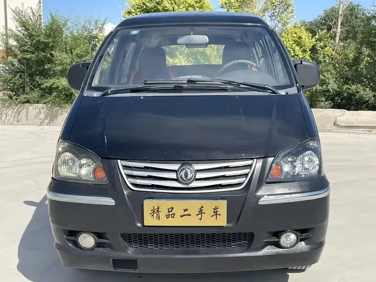 Dongfeng Lingzhi M3 1.6 L 7-seat Standard