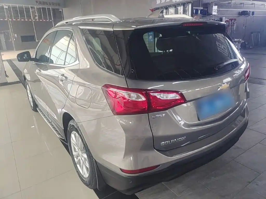 Equinox 探界者 2017款 535 T 自动驭界版