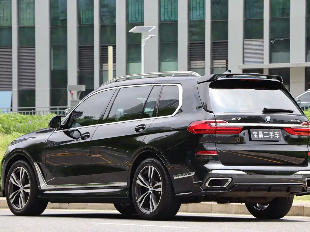 BMW X7 xDrive40 i Premium M Sport Package