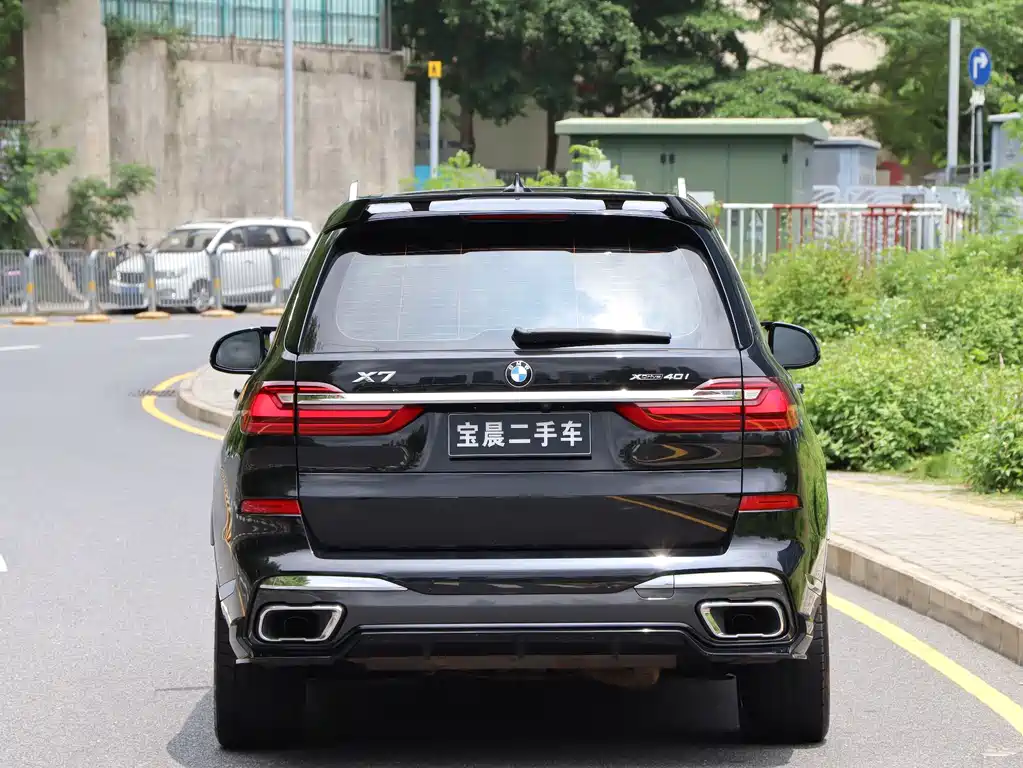 BMW X7 xDrive40 i Premium M Sport Package