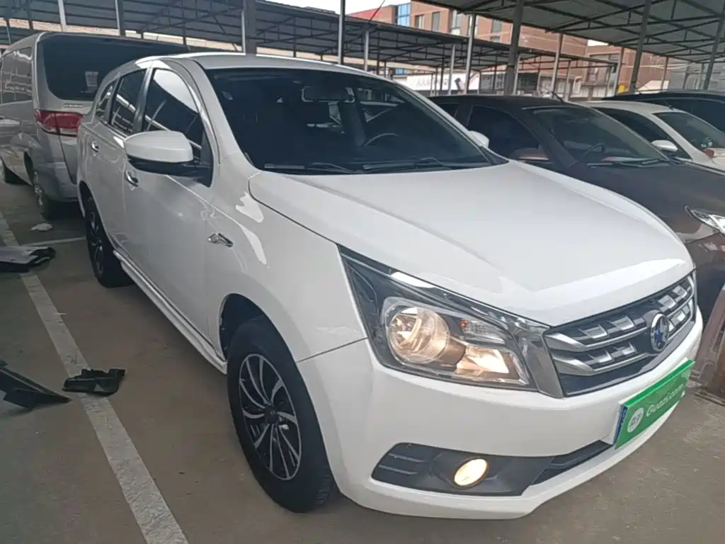 Venucia T70 1.6 L Manual Wise Travel