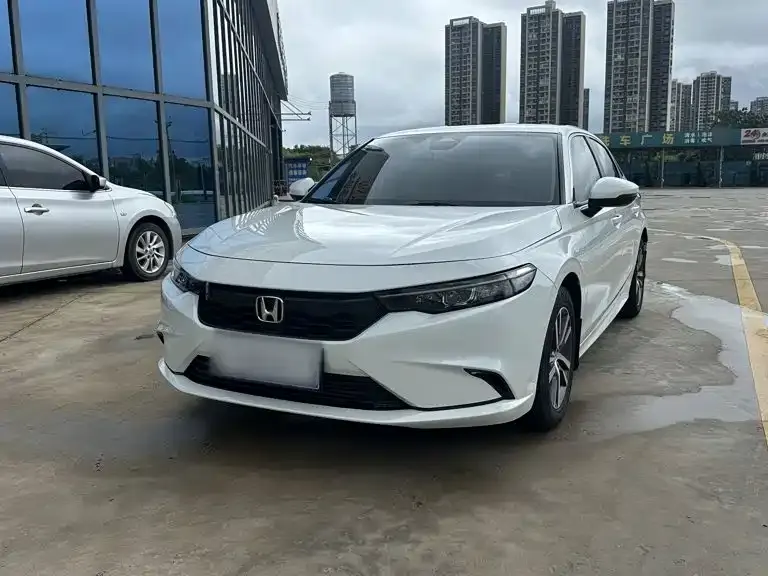 Honda Integra 240 TURBO CVT Leading