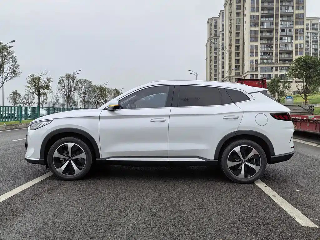 Song PLUS NEV DM-i 110 KM Flagship PLUS