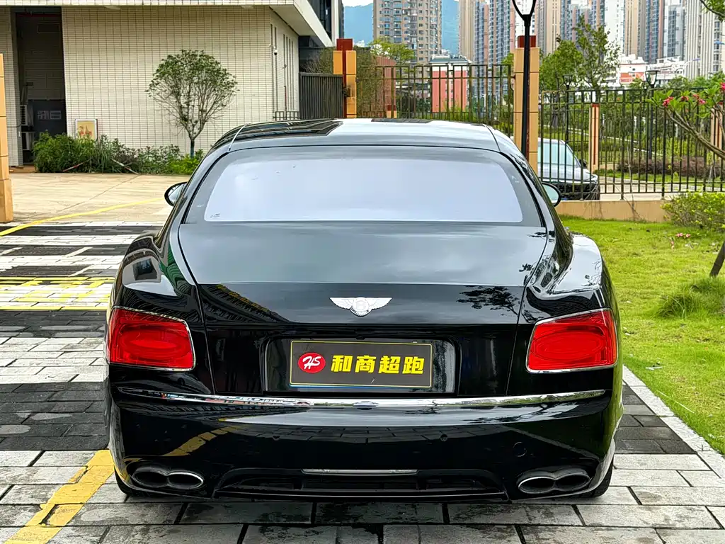 Flying Spur 4.0 T V8 Distinguished