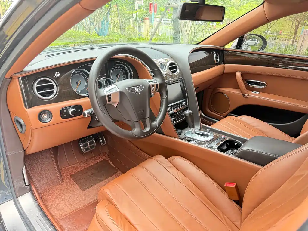 Flying Spur 4.0 T V8 Distinguished