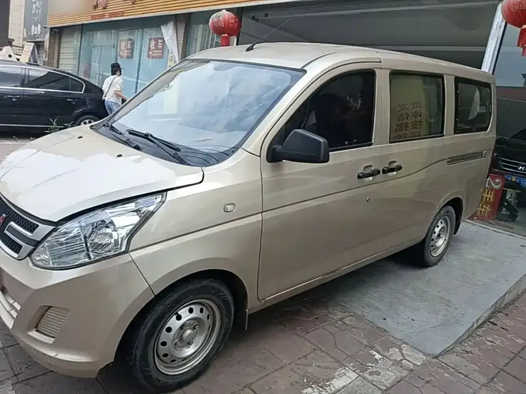 Wuling Rongguang V 五菱荣光V 2018款 1.5 L实用型