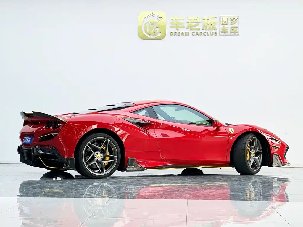 Ferrari F8 Tributo 3.9 T V8