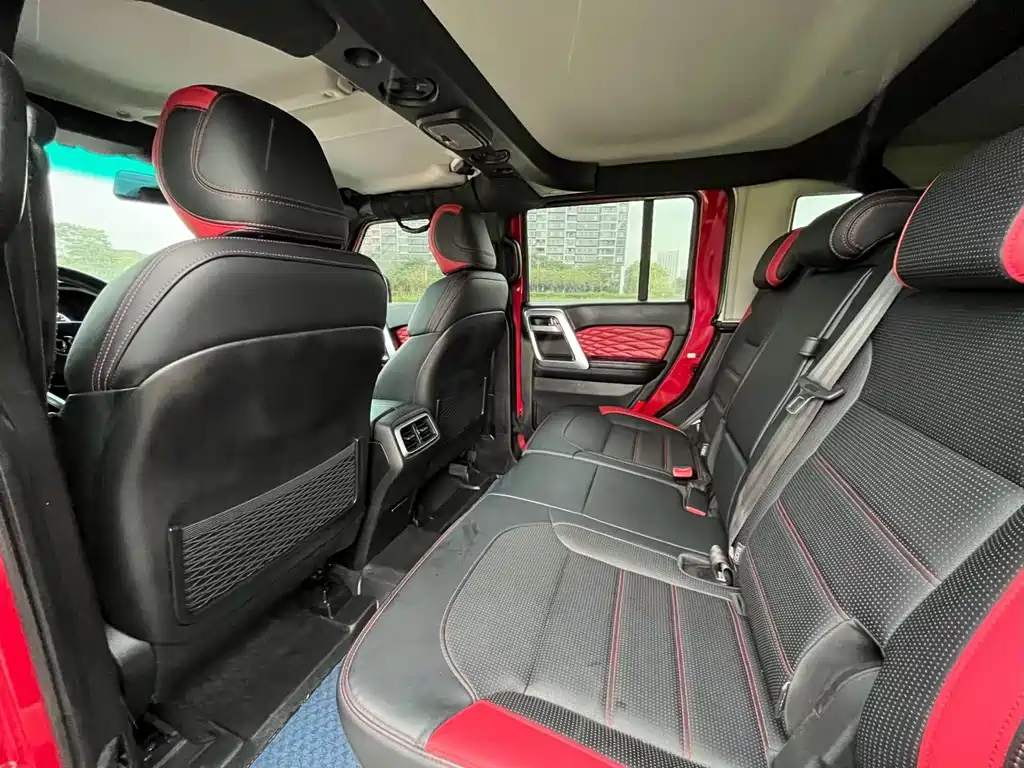 BAIC BJ40 PLUS 2.3 T Auto 4 WD Premium CN-V