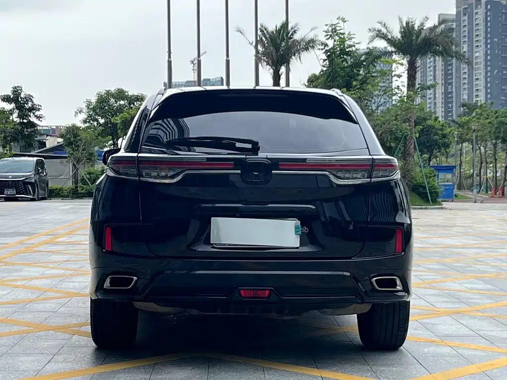 Honda UR-V 370 TURBO 2 WD Graceful