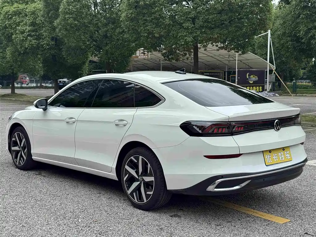 Lamando Lamando L 280 TSI DSG Spicy Cool