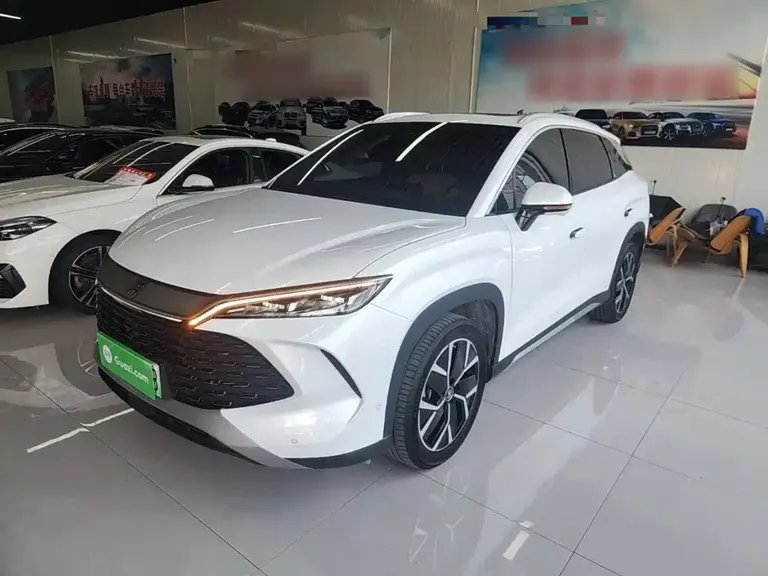 BYD Song L DM-i 160 km Outstanding