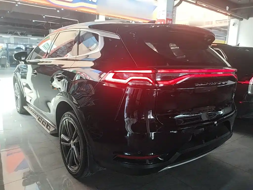 Tang 2.0 T Auto Flagship