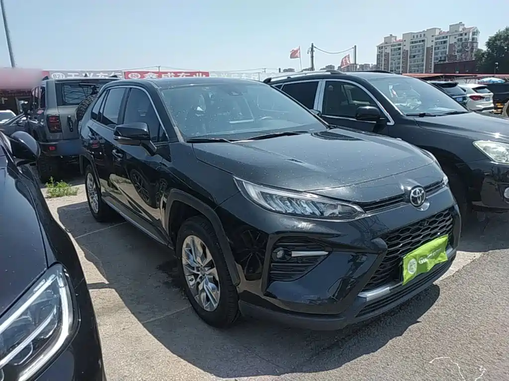 Wildlander 2.0 L CVT 2 WD Luxury PLUS