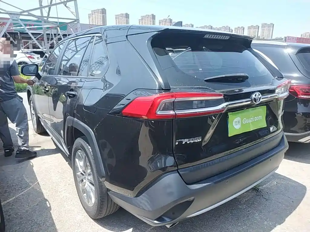 Wildlander 2.0 L CVT 2 WD Luxury PLUS