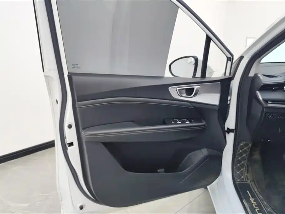 Wuling Jiachen 1.5 T CVT Smart Enjoyment Luxury