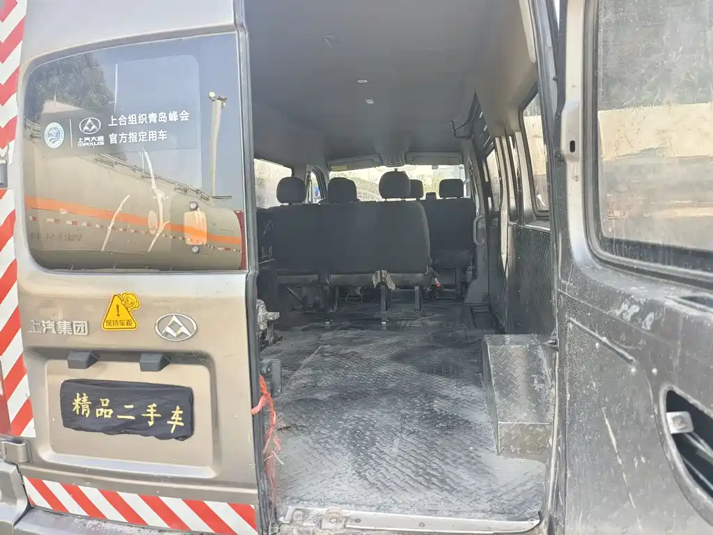 Xintu V80 新途V80 2019款 2.5 T经典款AMT傲运通长轴中顶7座