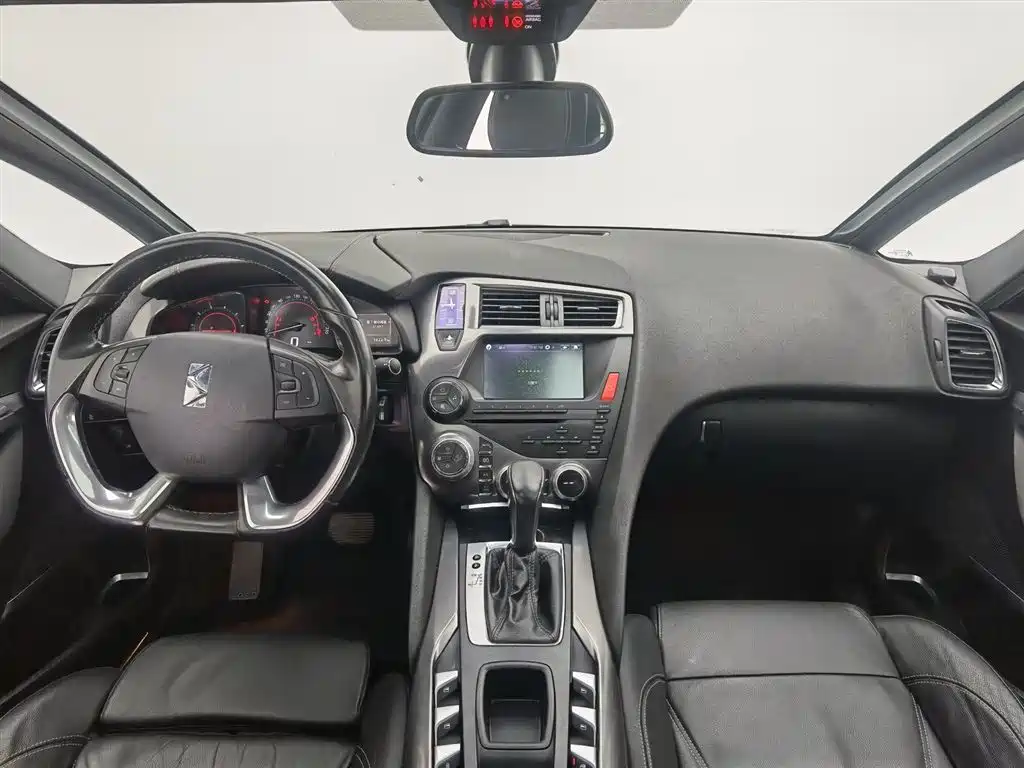 DS 5 (Import) DS 5进口 2012款 1.6 T 雅致版