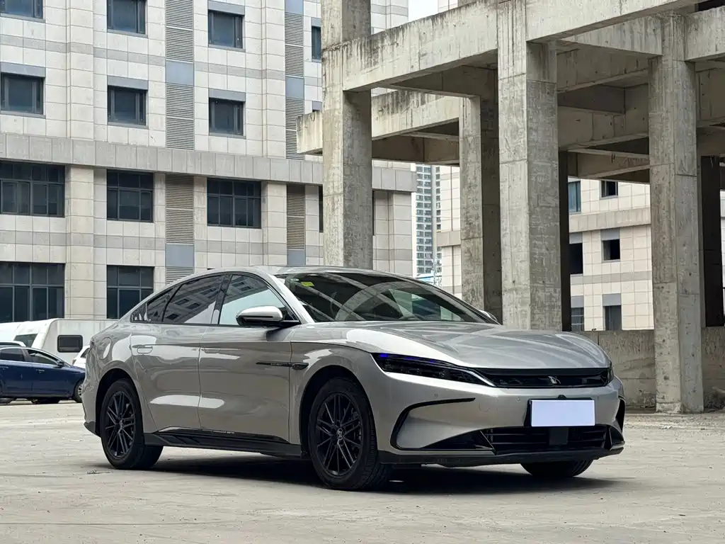Han DM-i Smart Drive 245 KM Distinguished