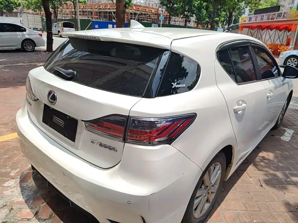 Lexus CT CT200 h Comfort Mono