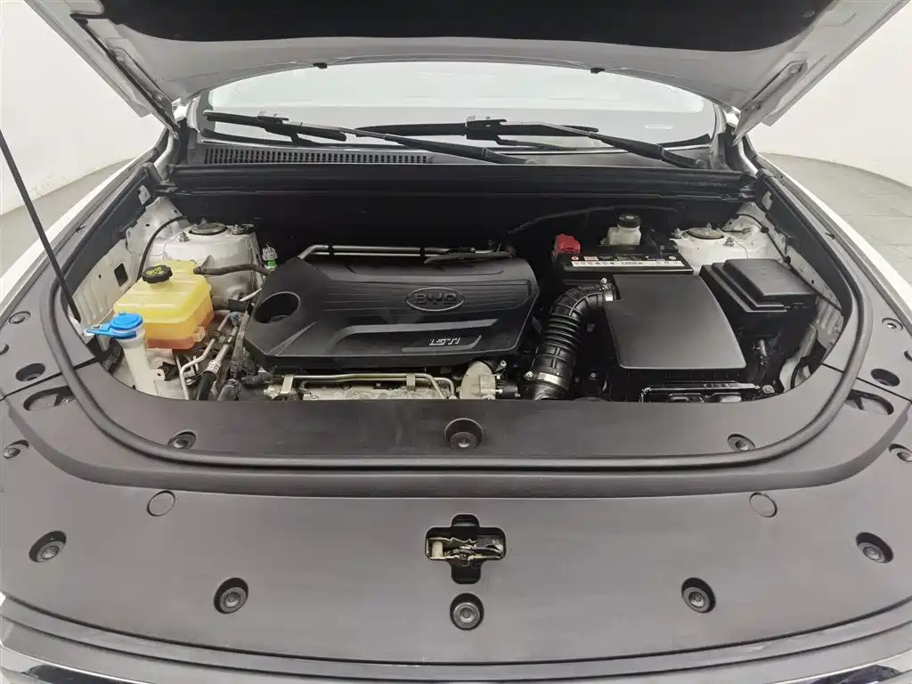 Song Pro 1.5 T Auto Elite