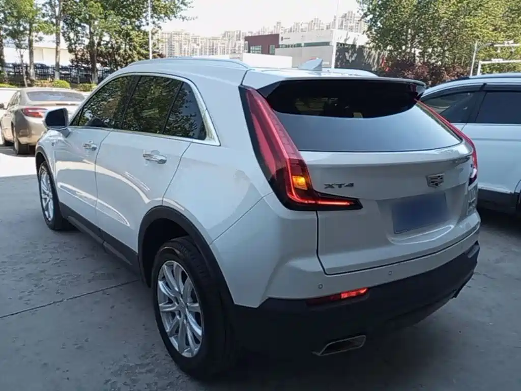 Cadillac XT4 Facelift 28 T 2 WD Tech