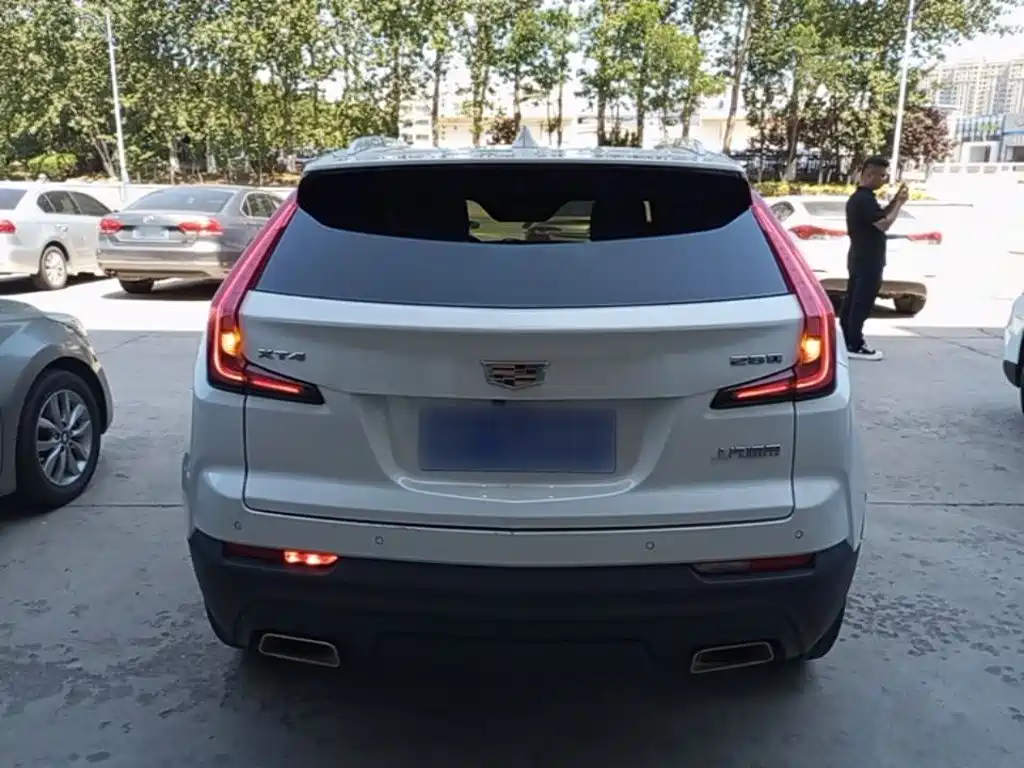 Cadillac XT4 Facelift 28 T 2 WD Tech