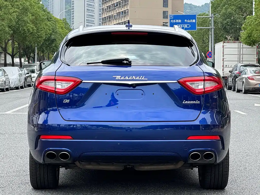 Levante 3.0 T Classic