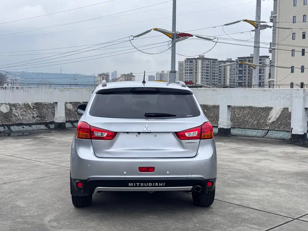 ASX 劲炫ASX 2013款 2.0 L CVT四驱尊贵版