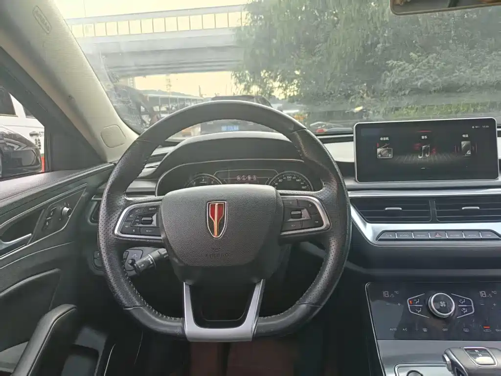 Hongqi H5 Classic 1.5 T DCT Flagship Charm