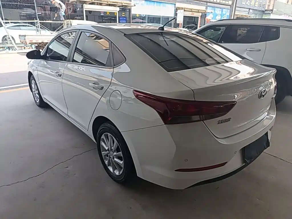 Verna 1.4 L Auto Cool GLS