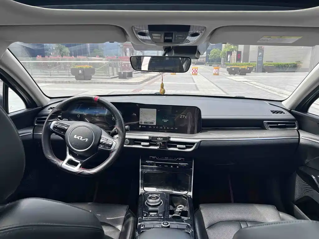 Kia K5 270 T CVVD Refreshed