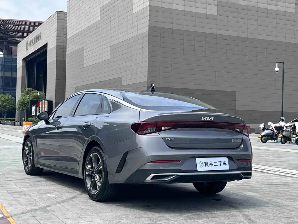 Kia K5 270 T CVVD Refreshed