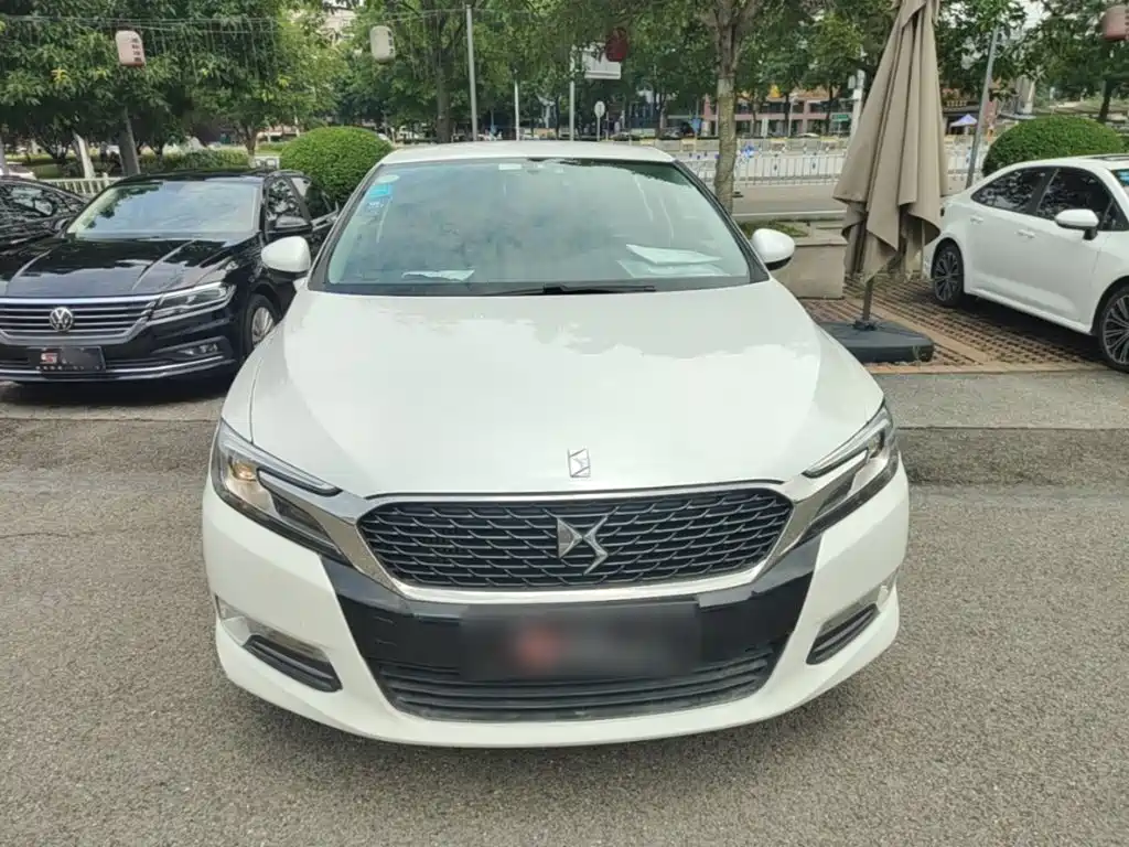 DS 5 LS 1.6 T Comfort THP160