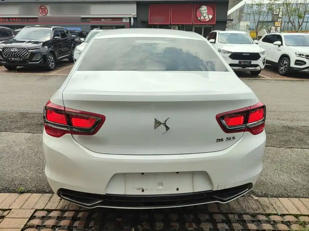 DS 5 LS 1.6 T Comfort THP160