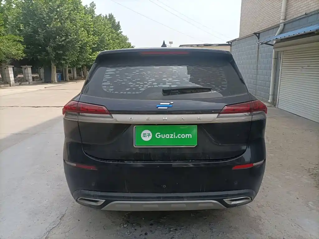 Changan Oshan X7 1.5 T Auto Luxury