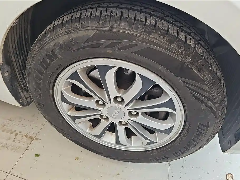 Kia K3 1.6 L Manual GL