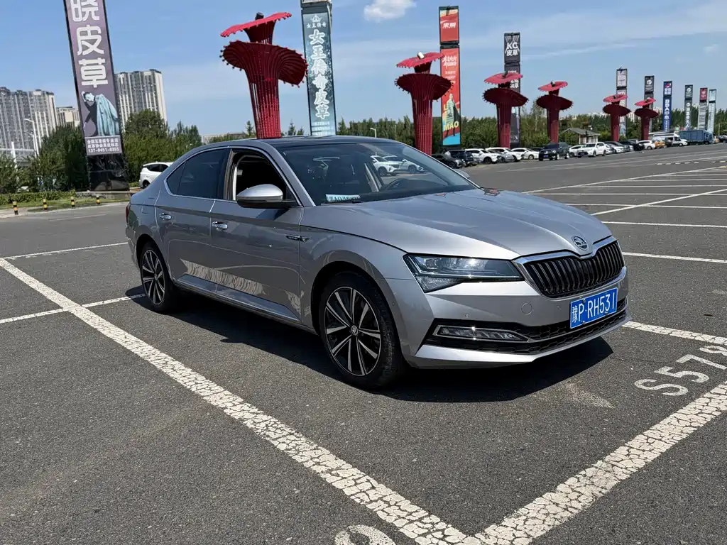 Superb TSI280 DSG Premium