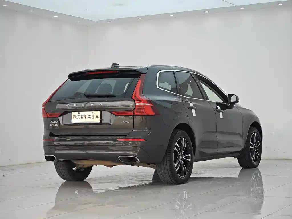 Volvo XC60 T5 4 WD Smart Vision