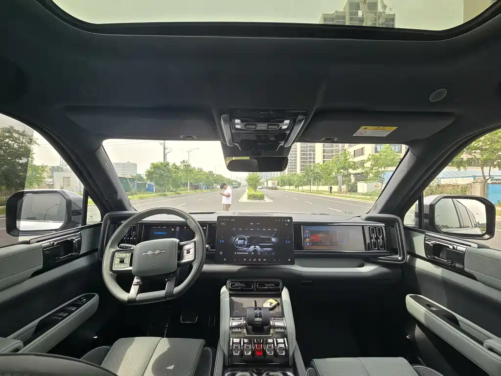 Leopard 5 豹5 2025款 125 KM 天神智驾Ultra版