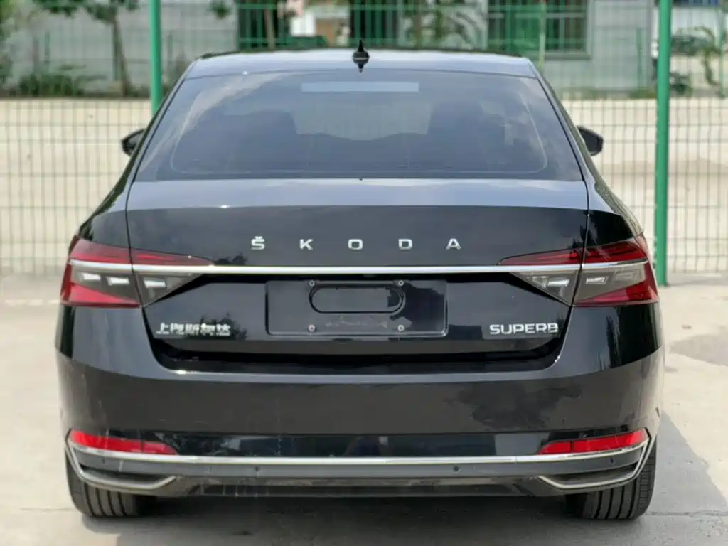 Superb Facelift TSI280 DSG Premium