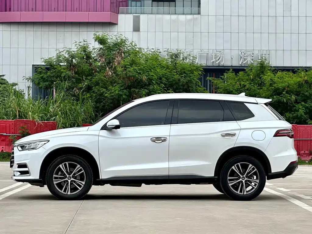Song Pro 1.5 T Auto Luxury