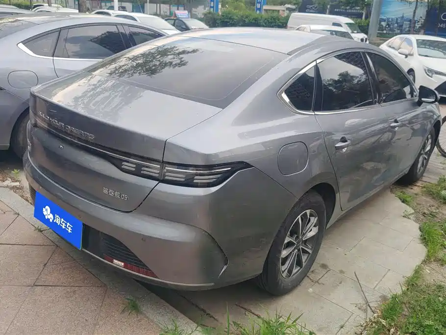 Destroyer 05 Glory DM-i 55 KM Luxury